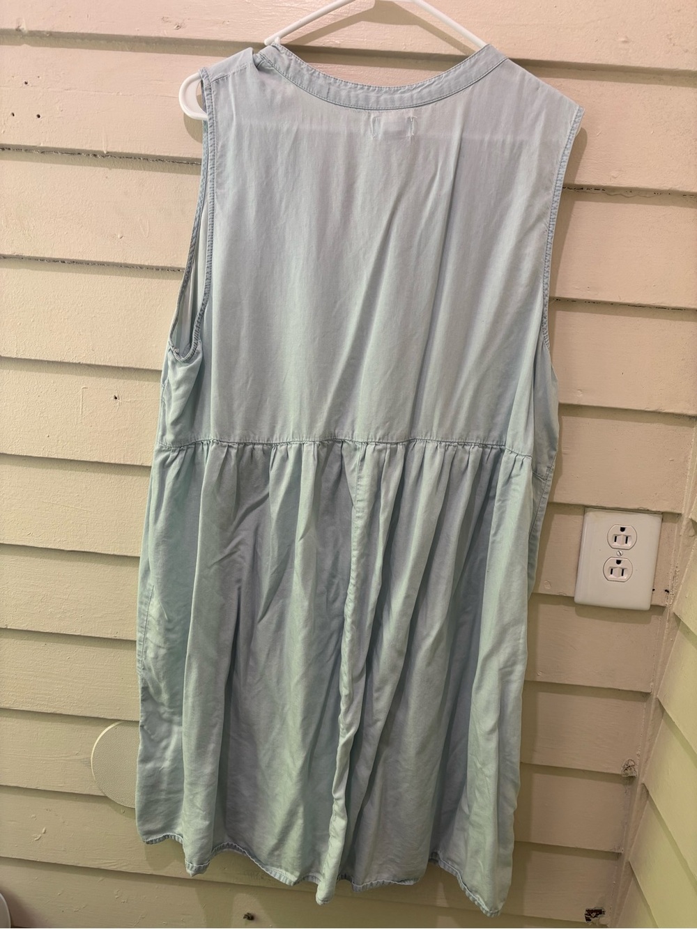 Old Navy Plus Size Denim Chambray Light Sleeveless Pintuck Ruffle Casual Dress - Picture 5 of 5